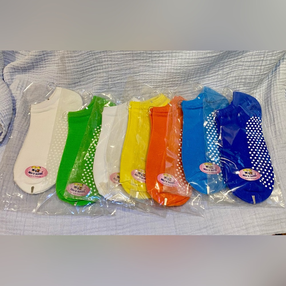 Lot of 7 Ankle Cut Ben’s Socks with Grippy soles